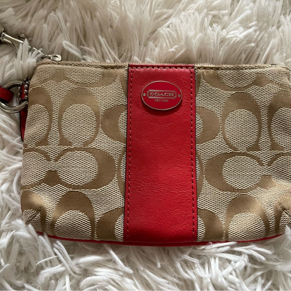 Coach Wristlet - Picture 3 of 4